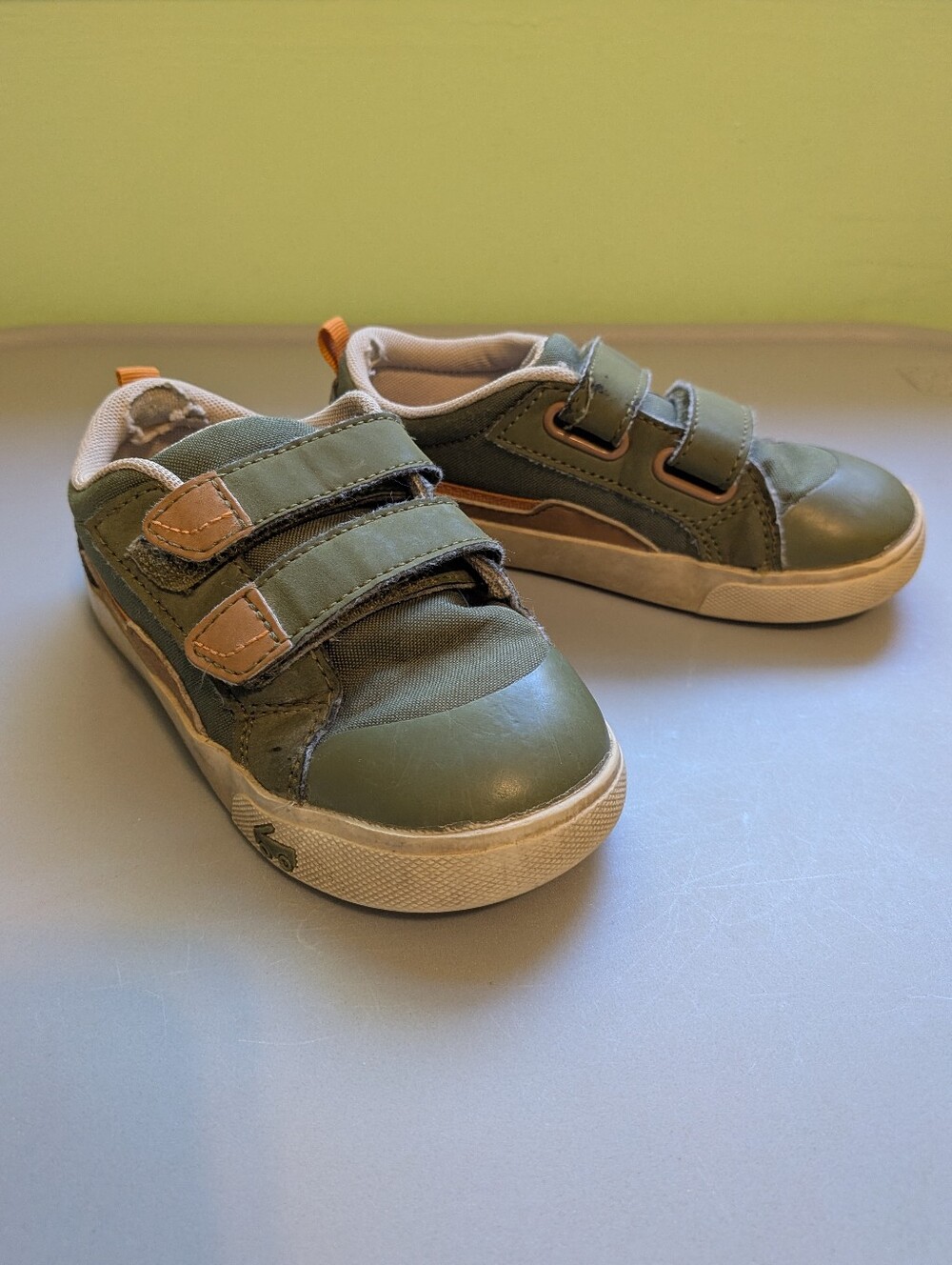 See Kai Run Green Sneakers Size 10.5